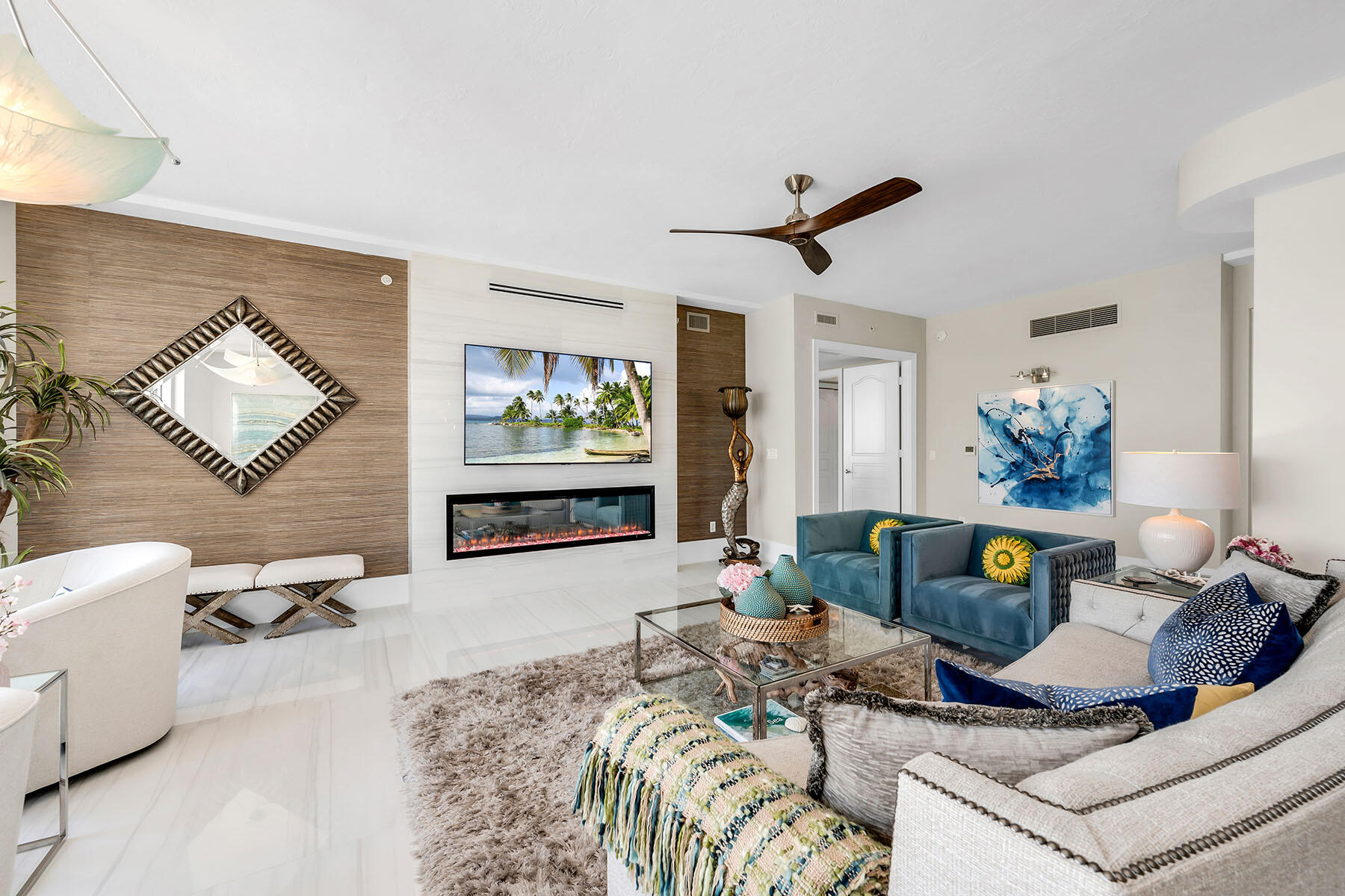 700 La Peninsula Boulevard, Unit 306 Naples, FL 34113 - Photo 4 of 50 225038470b