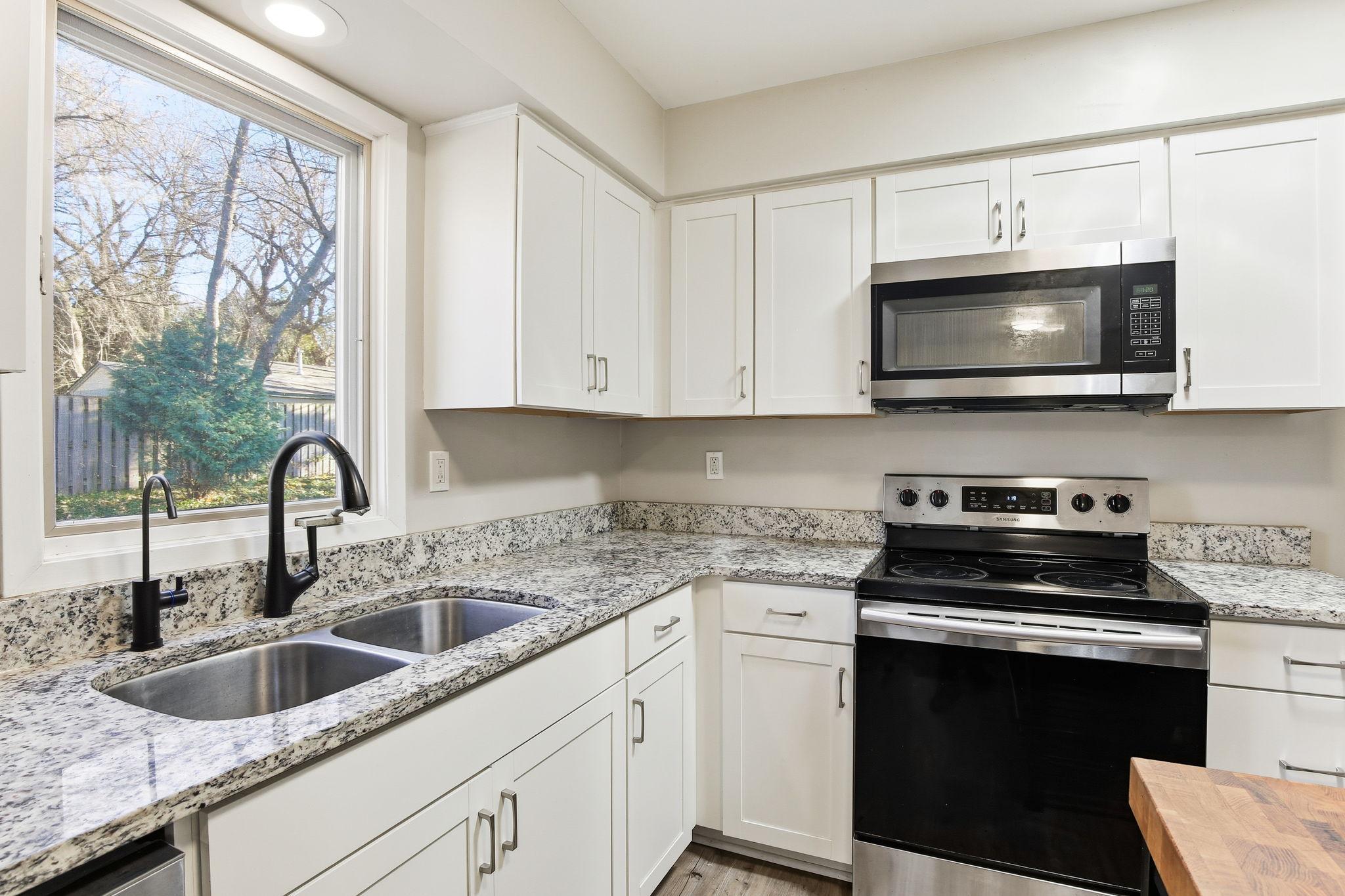 5735 Eureka Road Excelsior, MN 55331 - Photo 16 of 39