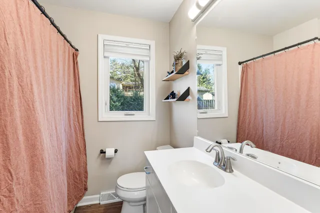 $524,999 | 5735 Eureka Road, Excelsior, MN 55331