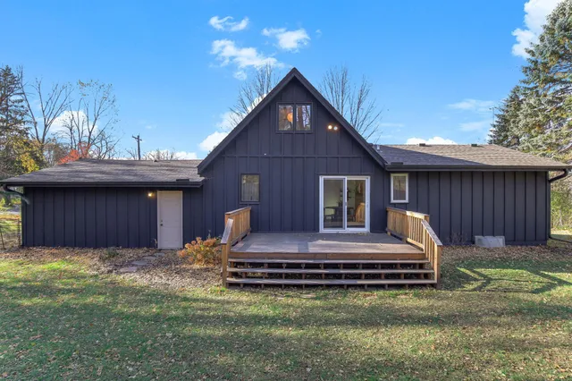 $524,999 | 5735 Eureka Road, Excelsior, MN 55331