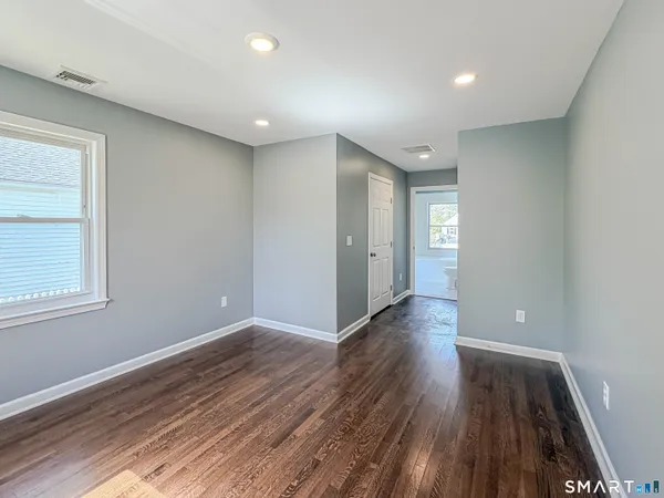 $459,900 | 891 Evers St Extension, Bridgeport, CT 06610