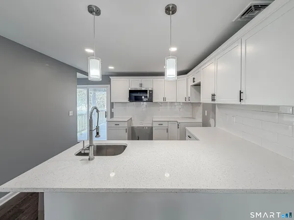 $459,900 | 891 Evers St Extension, Bridgeport, CT 06610