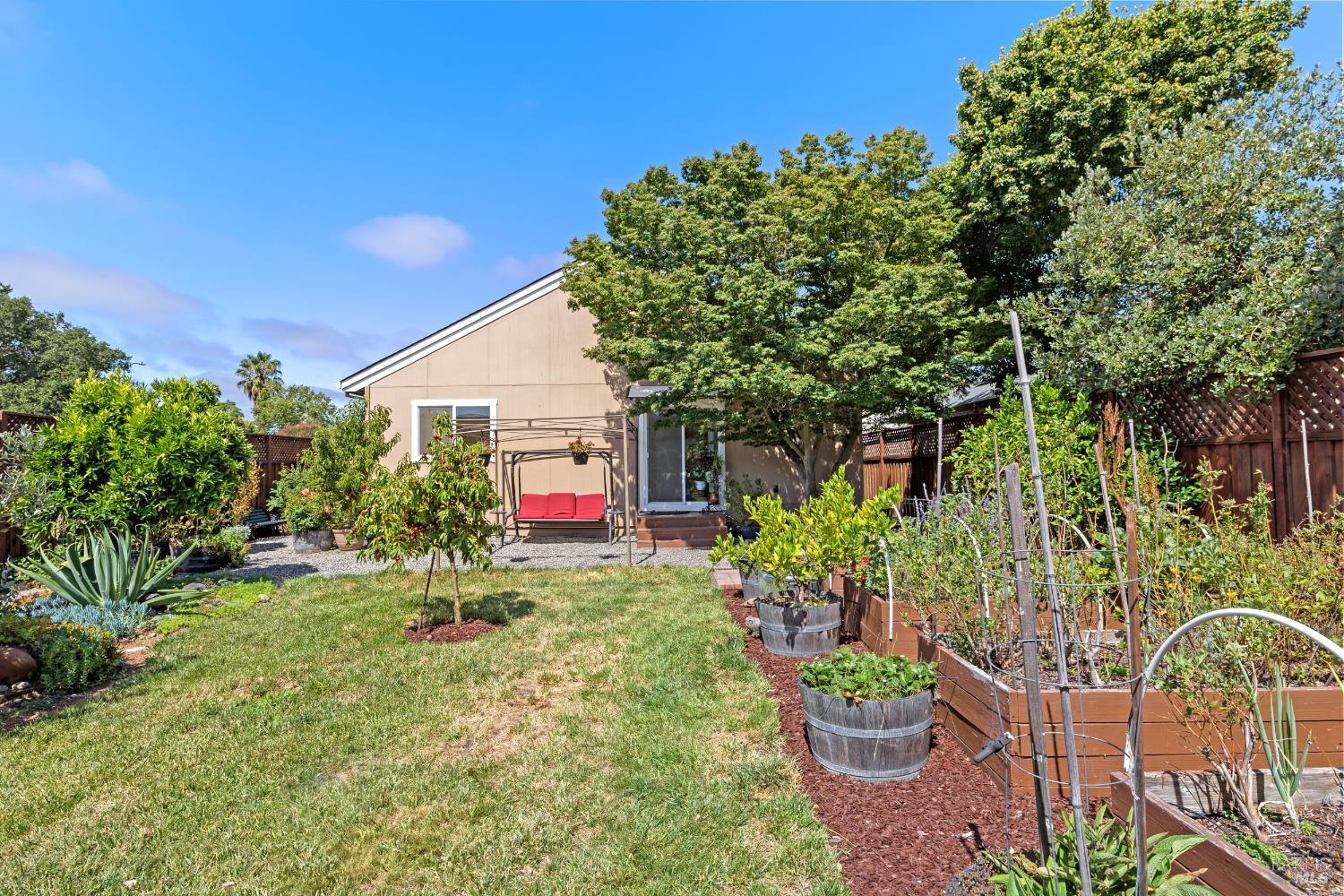 2170 Bock Street Santa Rosa, CA 95403 - Photo 22 of 27