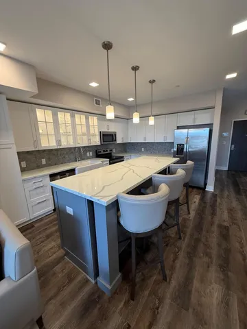 $4,465 | 480 North Main Street, Unit 201, Royal Oak, MI 48067