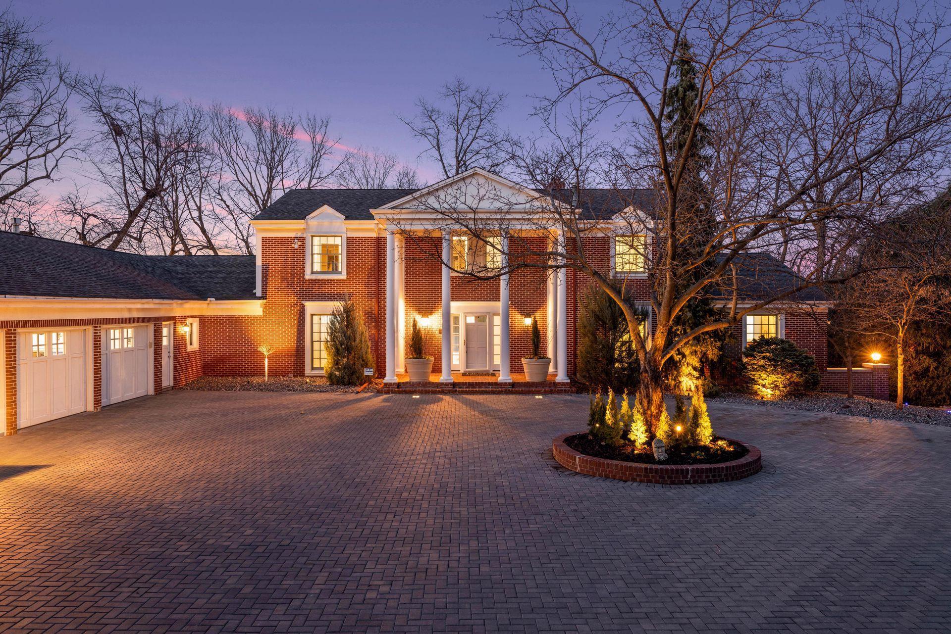 2496 Old Beach Road Orono, MN 55391 - Photo 2 of 60