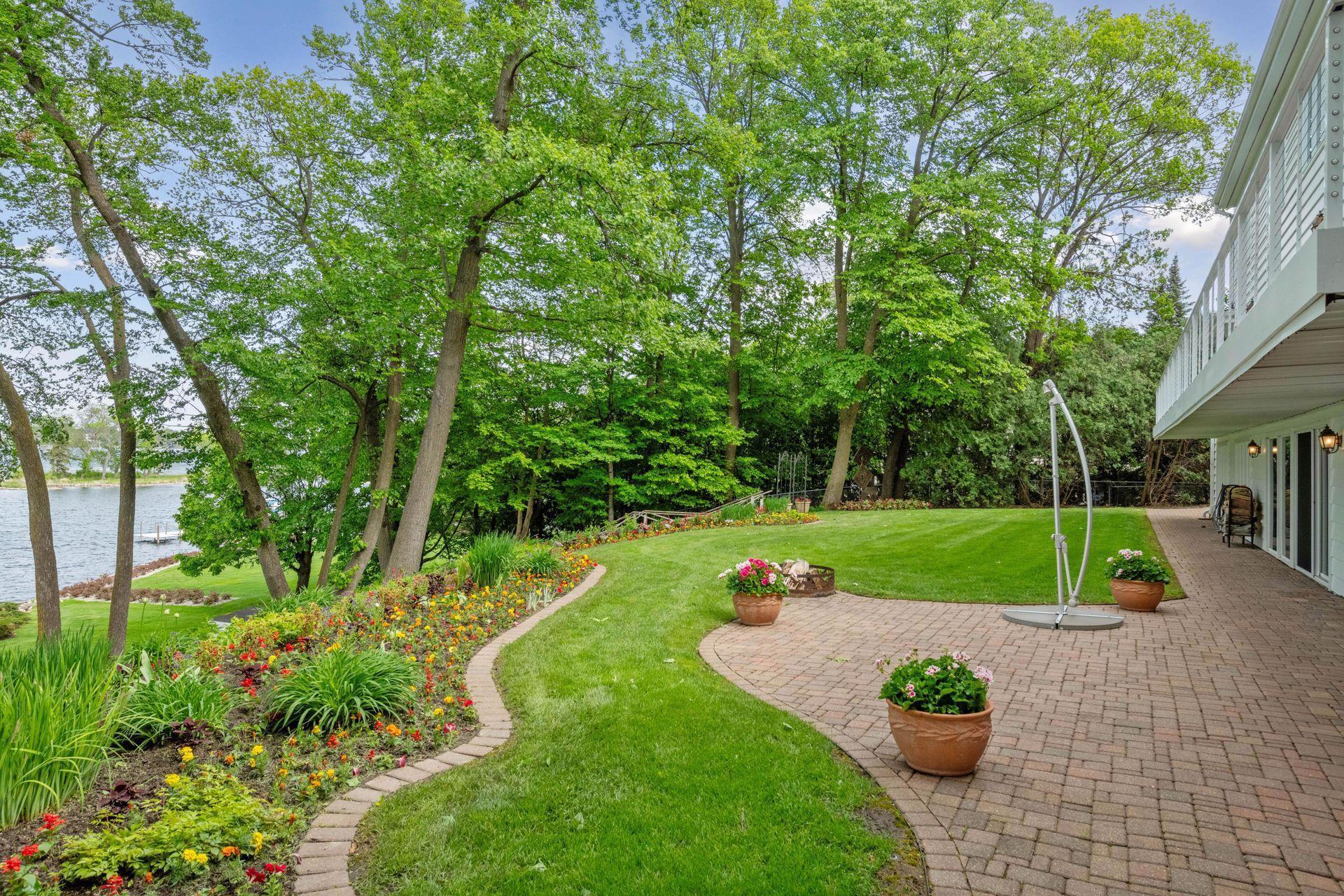 2496 Old Beach Road Orono, MN 55391 - Photo 6 of 60