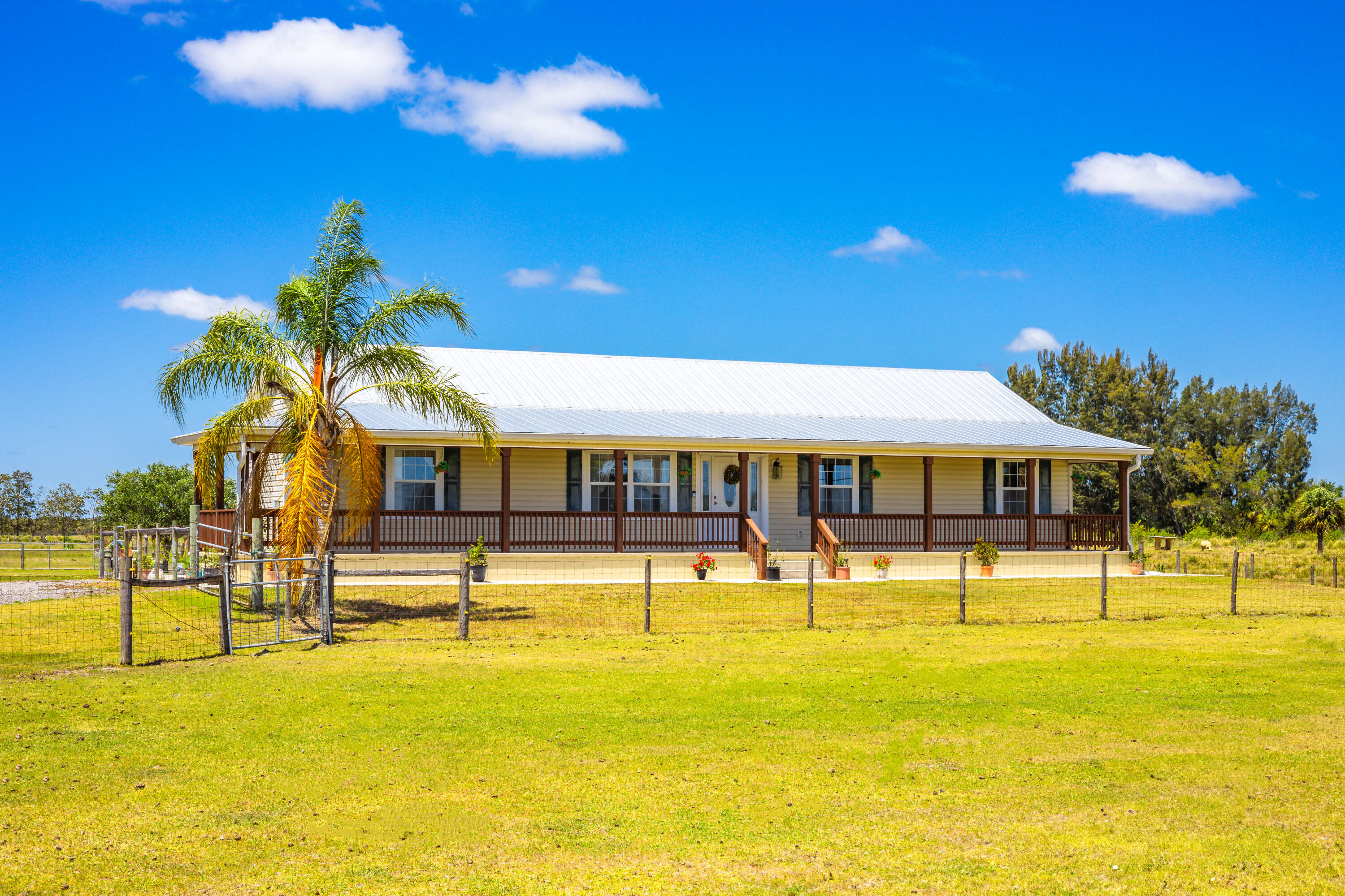 1101 Trowbridge Road Fort Pierce, FL 34945 - Photo 11 of 38 1101 Trowbridge Road-1