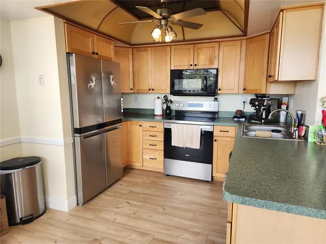 $2,200 | 6357 Bahia Del Mar Boulevard South, Unit 604, St. Petersburg, FL 33715