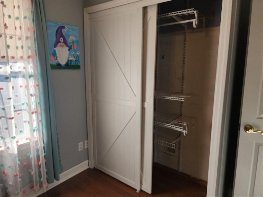 709 North 7th Street Apollo, PA 15613 - Photo 34 of 50 a view of walk in closet