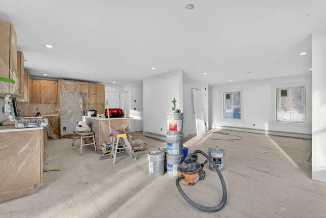 $799,000 | 17 Lochwood Drive, Gorham, ME 04038