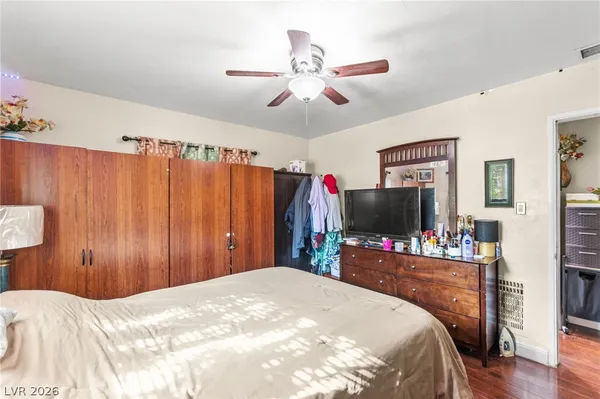 $375,000 | 50 East Victory Road, Henderson, NV 89015