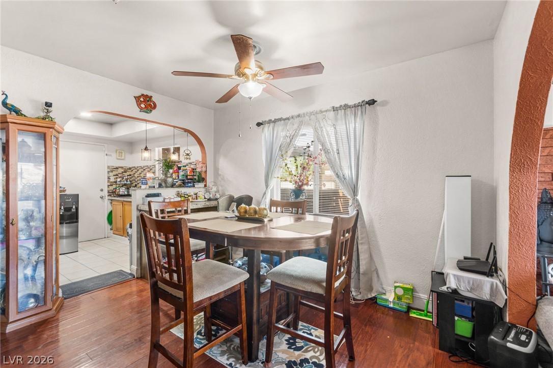 50 East Victory Road Henderson, NV 89015 - Photo 3 of 52