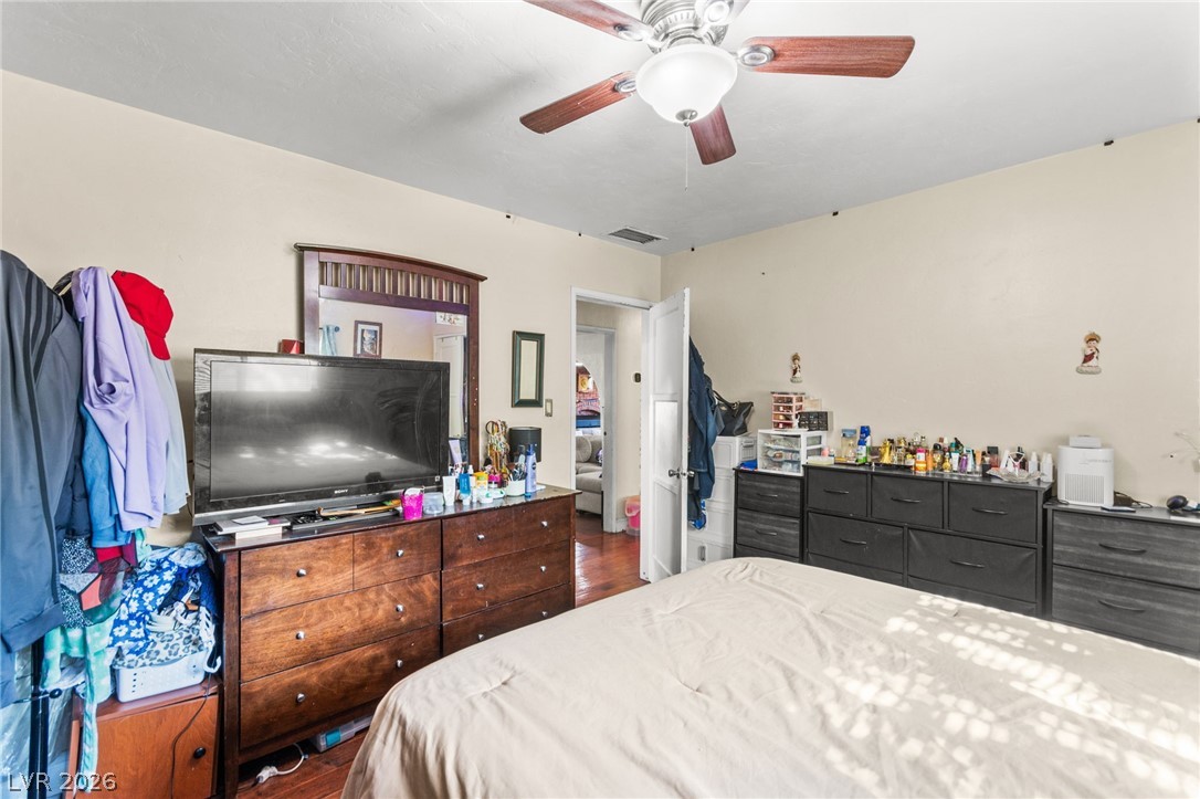 50 East Victory Road Henderson, NV 89015 - Photo 31 of 52