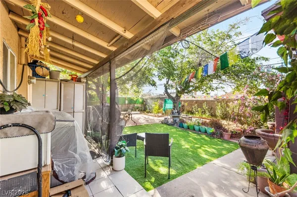 $375,000 | 50 East Victory Road, Henderson, NV 89015