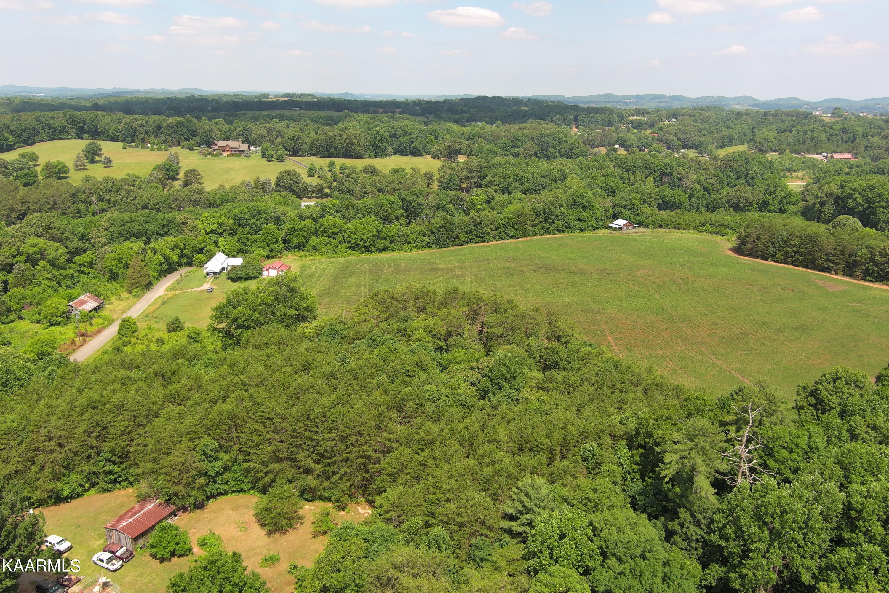 1004 Lee Shirley Road, Maryville, TN 37801 Compass