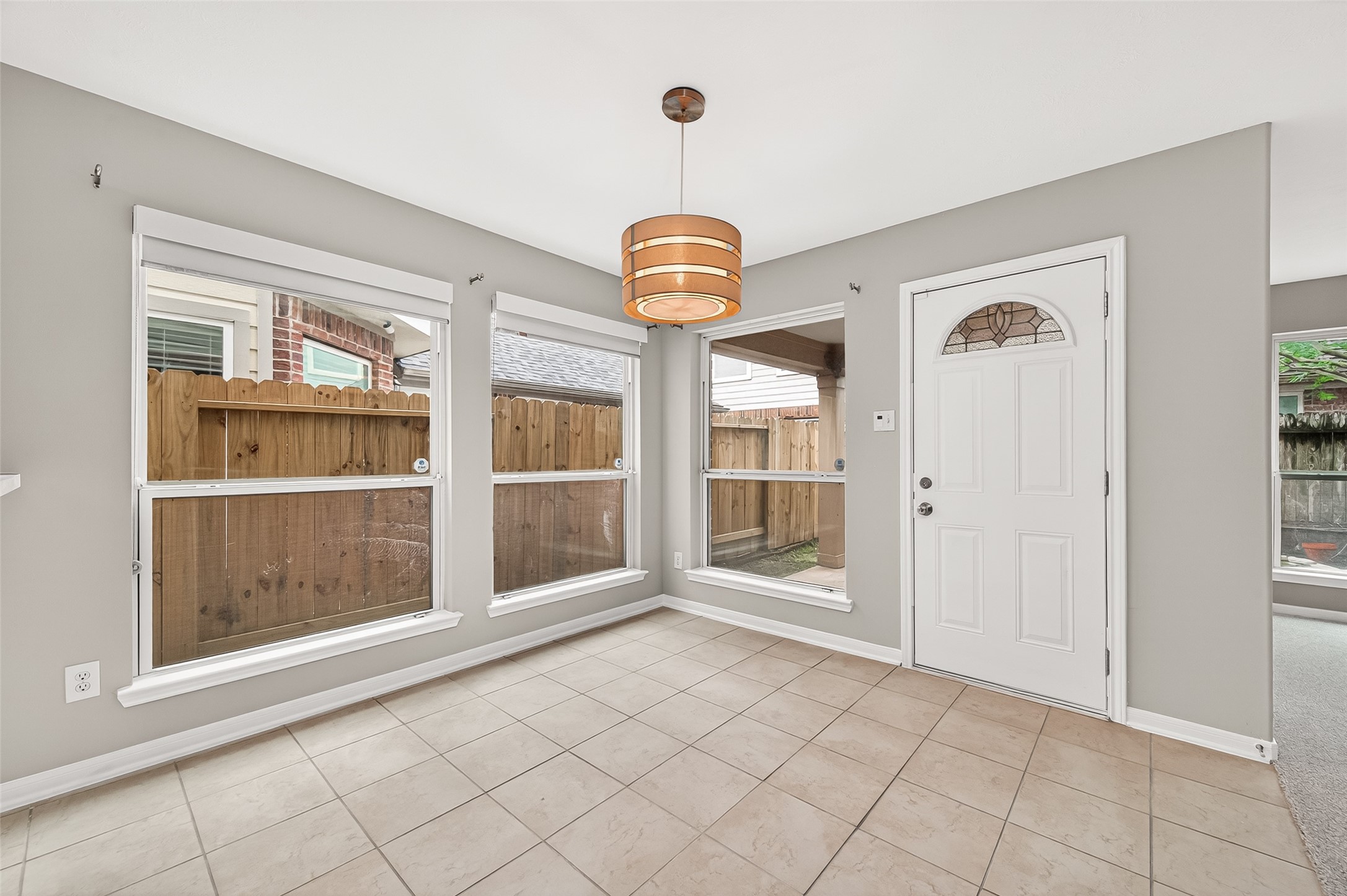 2415 Lacyberry Street Houston, TX 77080 - Photo 14 of 50 a view of empty room with windows