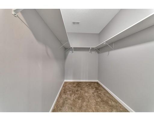 93 Penacook Street Springfield, MA 01104 - Photo 12 of 27