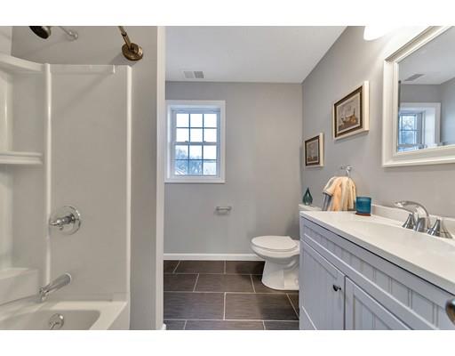 93 Penacook Street Springfield, MA 01104 - Photo 13 of 27