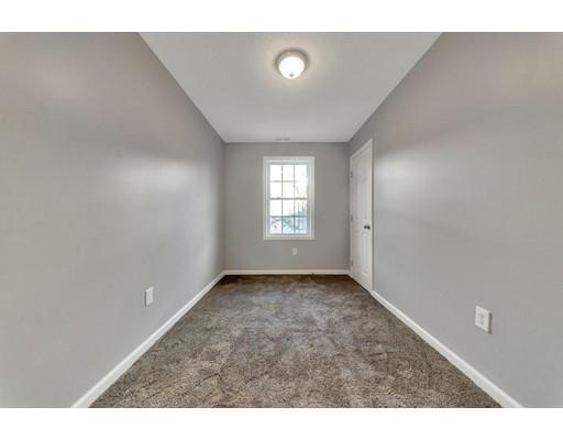 93 Penacook Street Springfield, MA 01104 - Photo 15 of 27