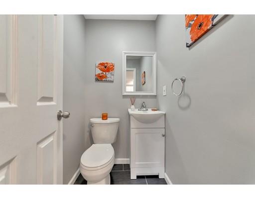 93 Penacook Street Springfield, MA 01104 - Photo 7 of 27