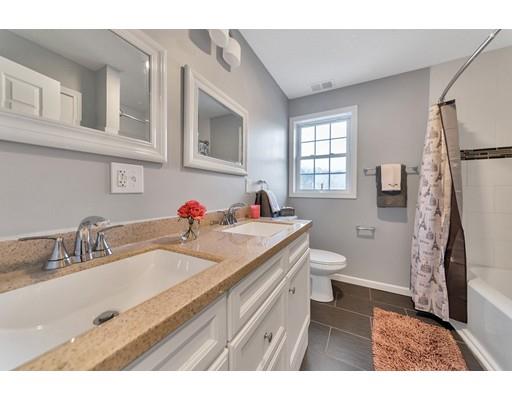 93 Penacook Street Springfield, MA 01104 - Photo 10 of 27