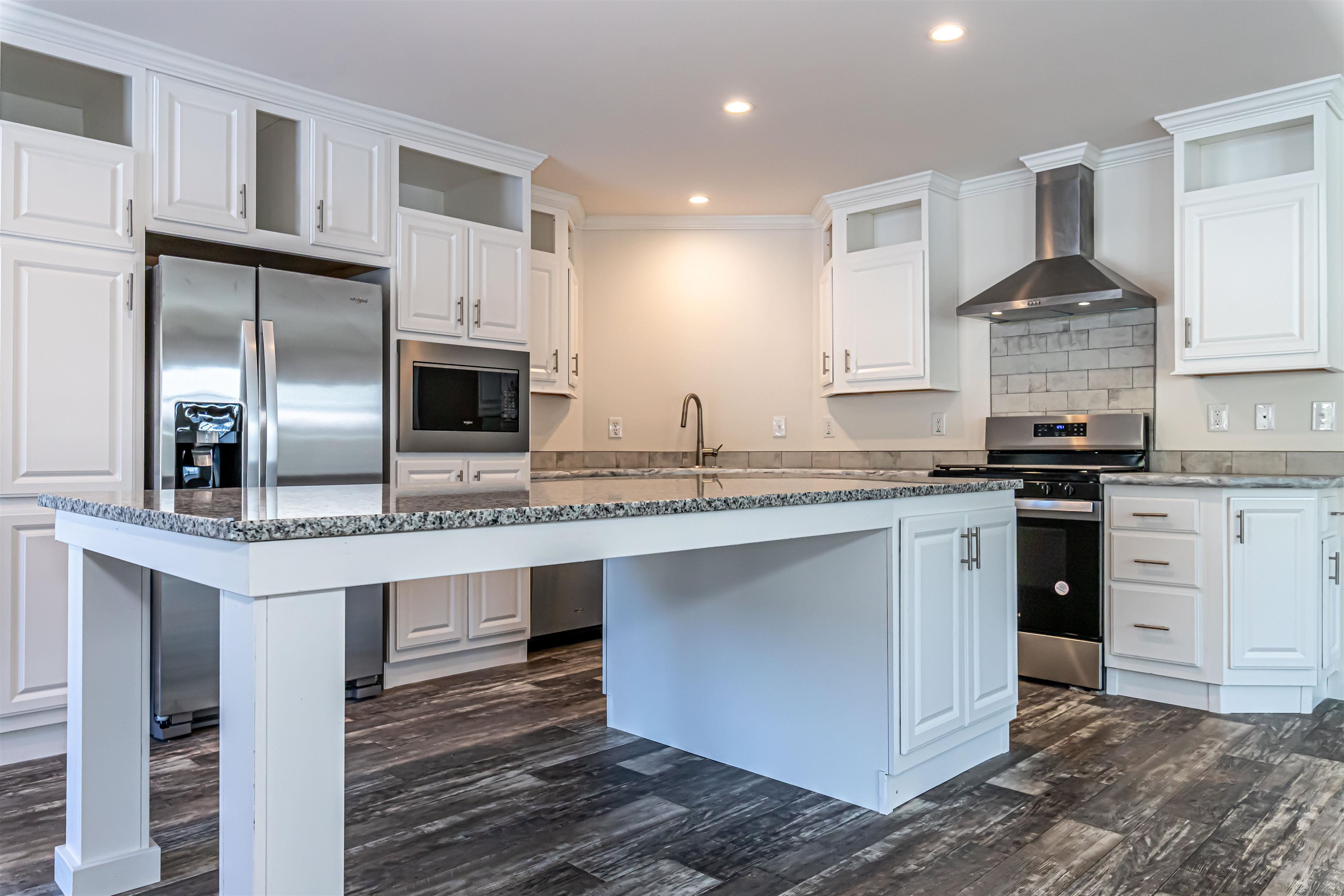 93 Osprey Road Alton, NH 03809 - Photo 1 of 31