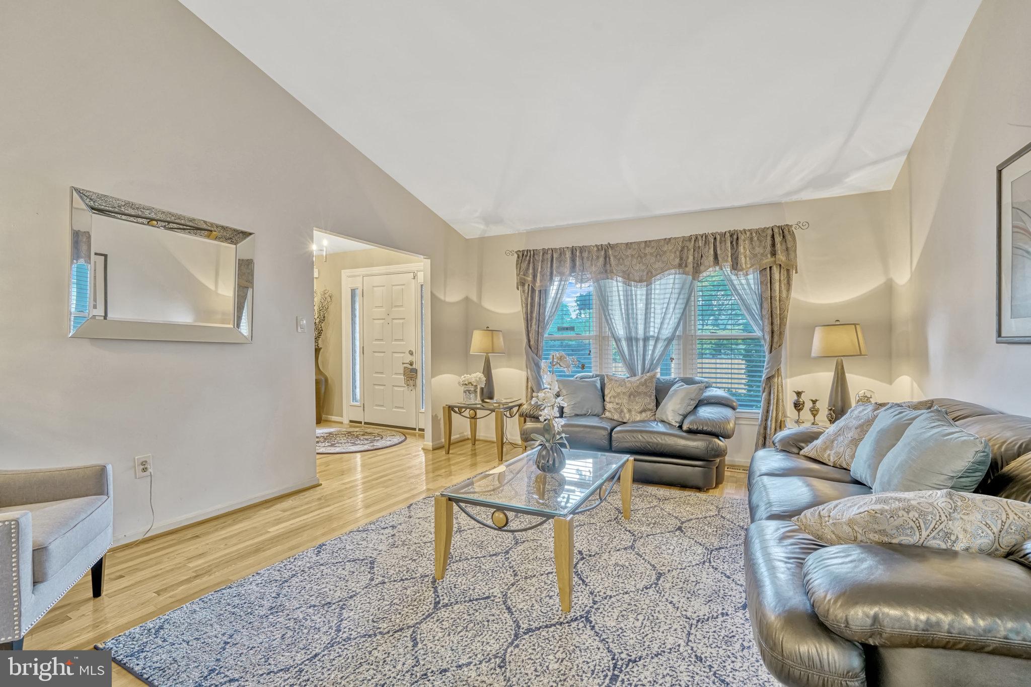 7596 Seabrook Lane Springfield, VA 22153 - Photo 6 of 69