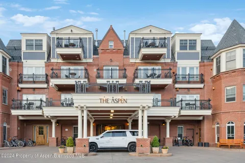 $995,000 | 415 East Dean St Unit 42 Wks 26 & 27, Aspen, CO 81611
