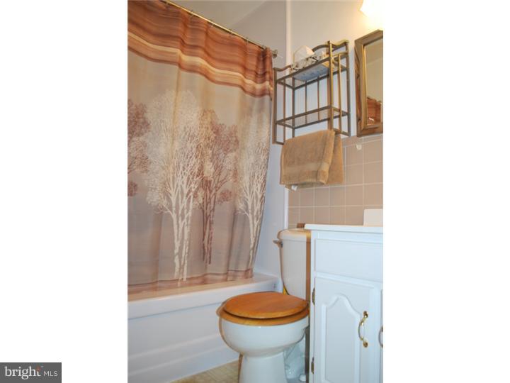 3 Claude Road Hamilton, NJ 08620 - Photo 8 of 12