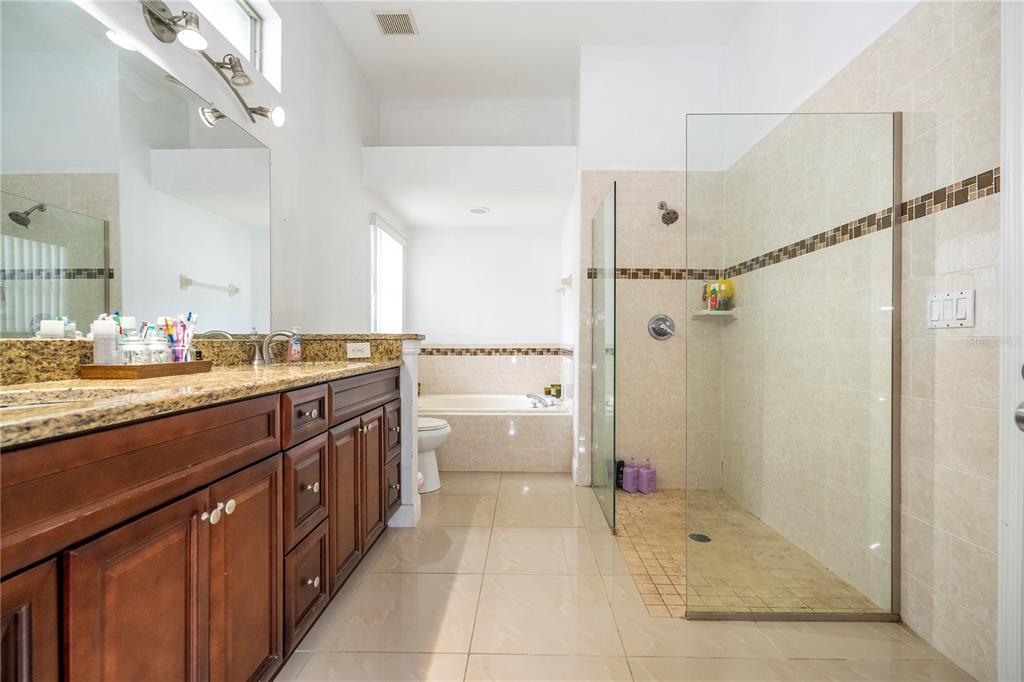 2547 Raccoon Run Lane Orlando, FL 32837 - Photo 17 of 29