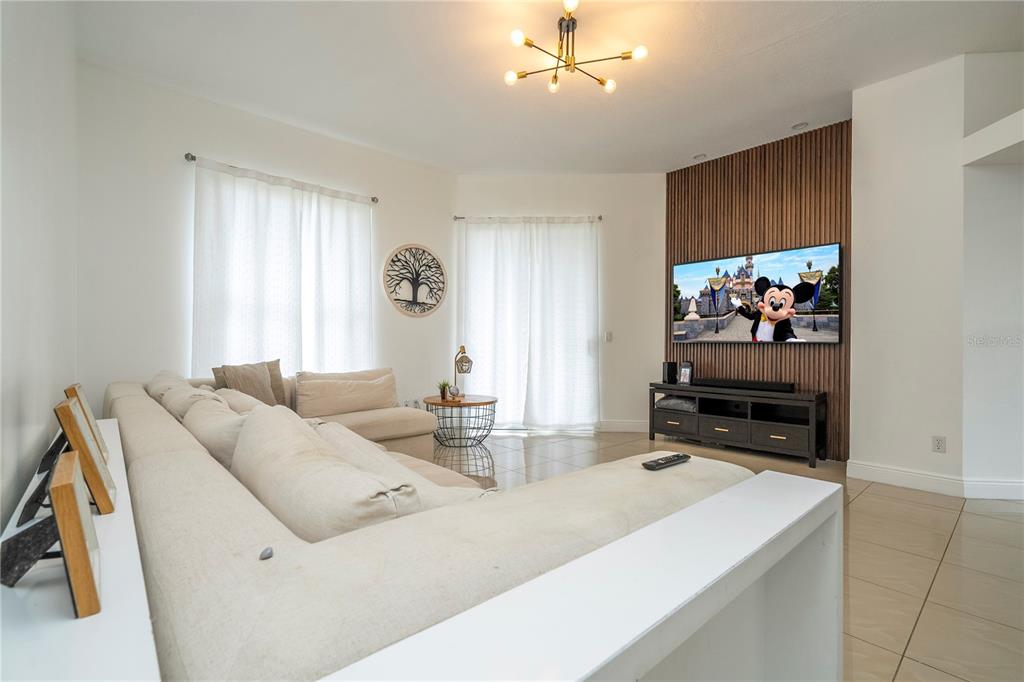 2547 Raccoon Run Lane Orlando, FL 32837 - Photo 6 of 29