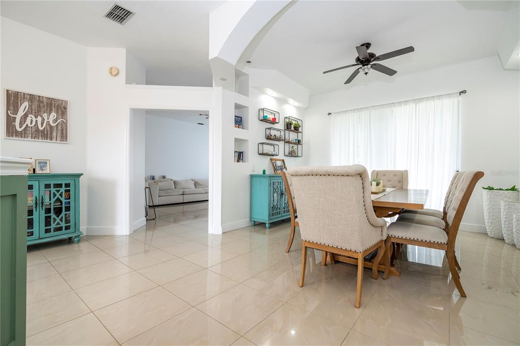 2547 Raccoon Run Lane Orlando, FL 32837 - Photo 9 of 29