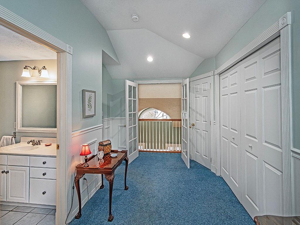 1001 Eddy Court Gibsonia, PA 15044 - Photo 17 of 29 a view of a hallway with workspace