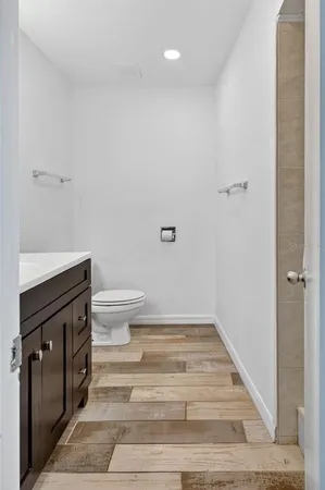 $999,900 | 1884 Southpointe Drive, Sarasota, FL 34231
