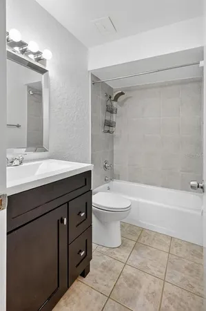 $999,900 | 1884 Southpointe Drive, Sarasota, FL 34231