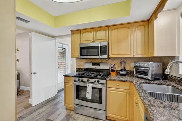 $999,900 | 1884 Southpointe Drive, Sarasota, FL 34231