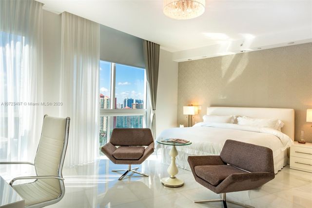 $1,200,000 | 200 Sunny Isles Boulevard, Unit 2TS2, Sunny Isles Beach, FL 33160