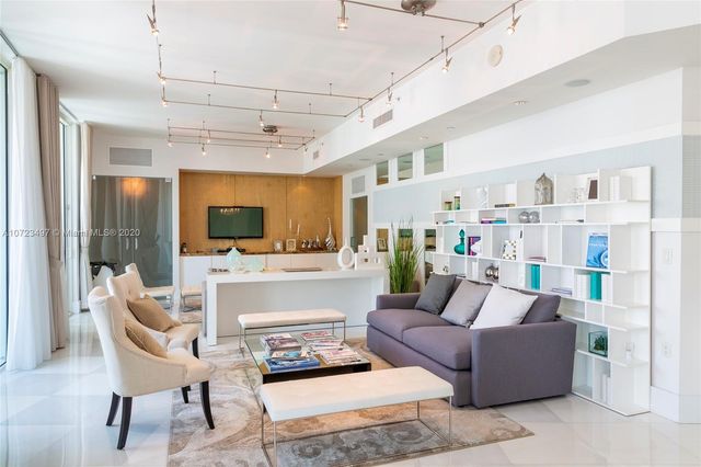 $1,200,000 | 200 Sunny Isles Boulevard, Unit 2TS2, Sunny Isles Beach, FL 33160