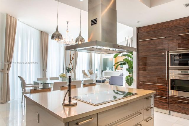 $1,200,000 | 200 Sunny Isles Boulevard, Unit 2TS2, Sunny Isles Beach, FL 33160