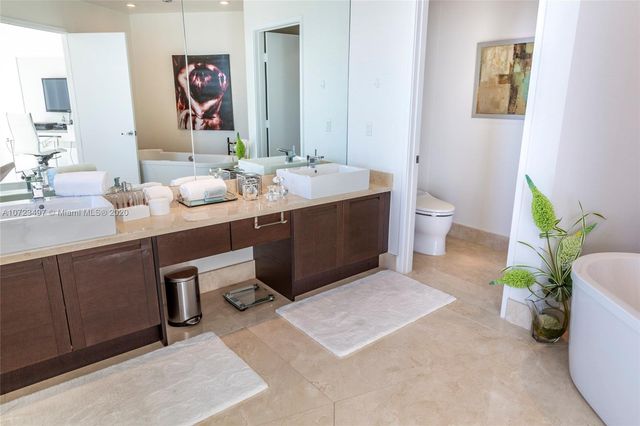 $1,200,000 | 200 Sunny Isles Boulevard, Unit 2TS2, Sunny Isles Beach, FL 33160