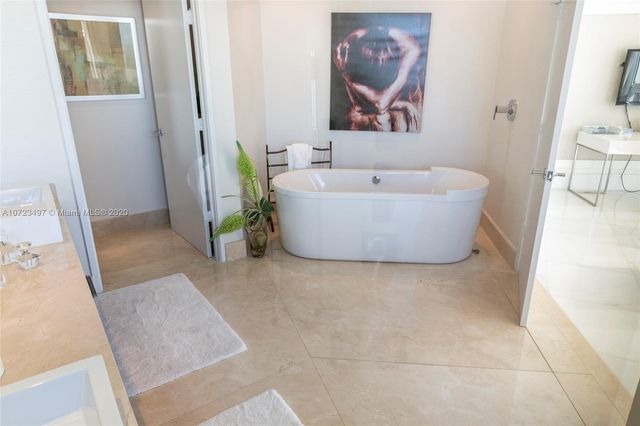 $1,200,000 | 200 Sunny Isles Boulevard, Unit 2TS2, Sunny Isles Beach, FL 33160