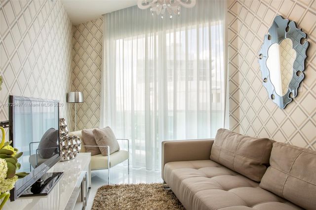 $1,200,000 | 200 Sunny Isles Boulevard, Unit 2TS2, Sunny Isles Beach, FL 33160