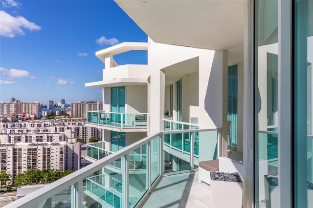 $1,200,000 | 200 Sunny Isles Boulevard, Unit 2TS2, Sunny Isles Beach, FL 33160