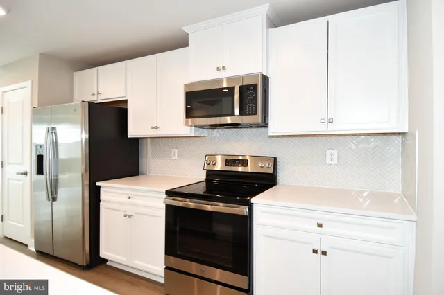 $499,990 | 4512 Briarhaven Drive, Fredericksburg, VA 22408