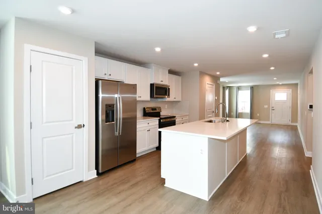 $499,990 | 4512 Briarhaven Drive, Fredericksburg, VA 22408