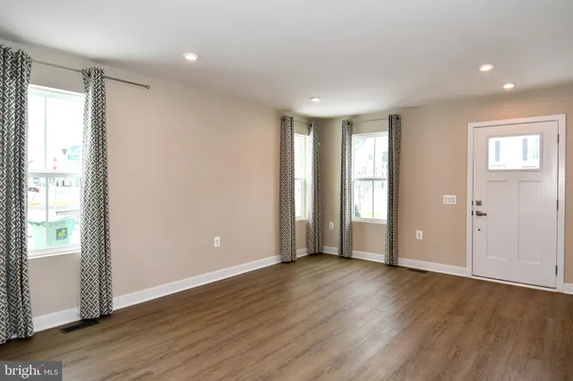 $499,990 | 4512 Briarhaven Drive, Fredericksburg, VA 22408