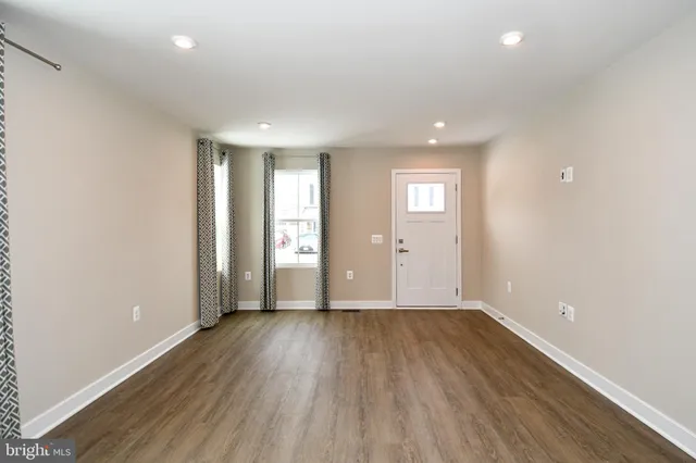 $499,990 | 4512 Briarhaven Drive, Fredericksburg, VA 22408