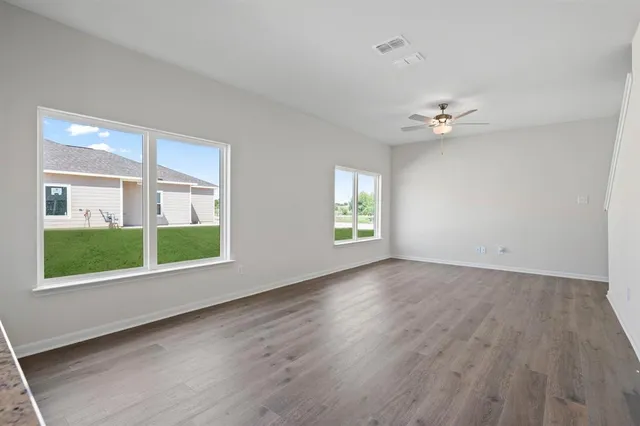 $333,900 | 8405 Fort Benton Drive, Ponder, TX 76259