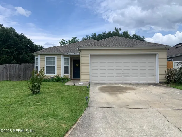 $1,800 | 1613 Teaberry Drive, Middleburg, FL 32068