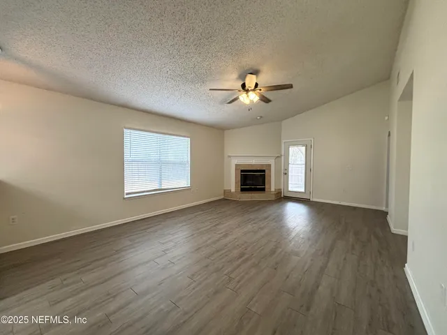 $1,800 | 1613 Teaberry Drive, Middleburg, FL 32068